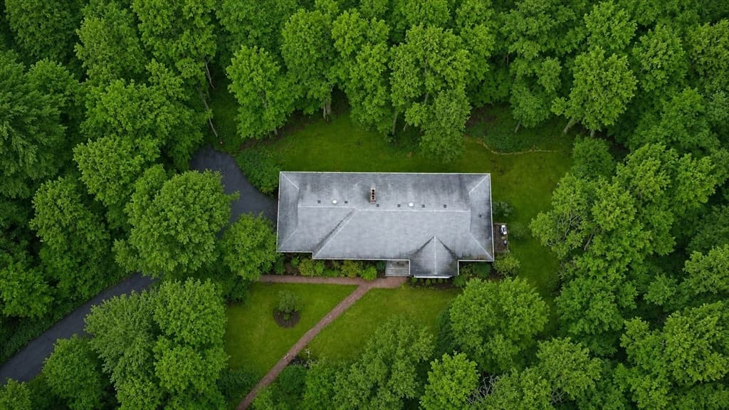 Single Family Residence at 80 Doublet Hill Road, Weston MA 02493, Weston, photo 3 of 37