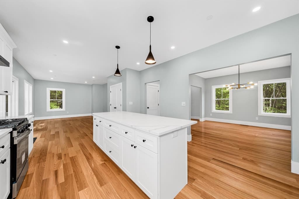 374 Brandy Brow Rd, Haverhill MA 01830 photo 8