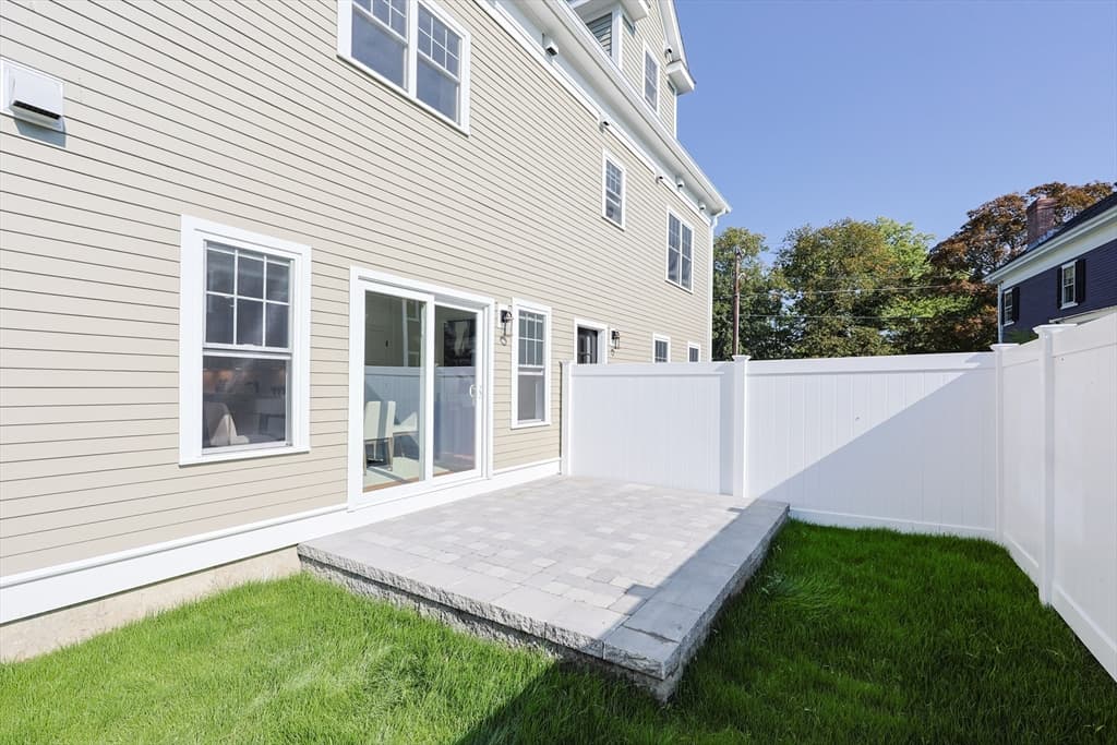 Single Family Residence at 54 South St, Medford MA 02155, photo 32 of 42