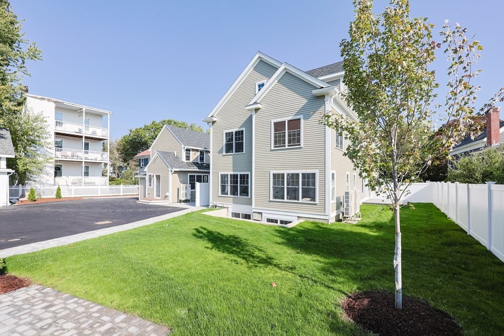 Single Family Residence at 54 South St, Medford MA 02155, photo 34 of 42