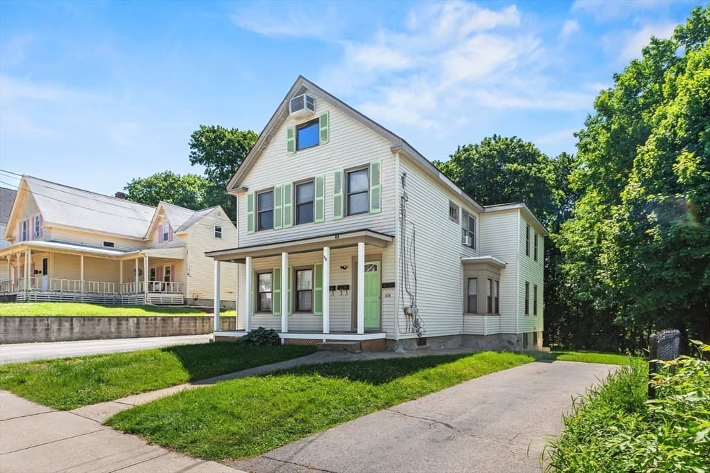 44 Winter St, Franklin MA 02038