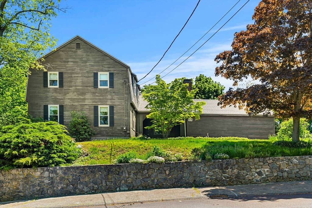 17 Kernwood Hts, Beverly MA 01915