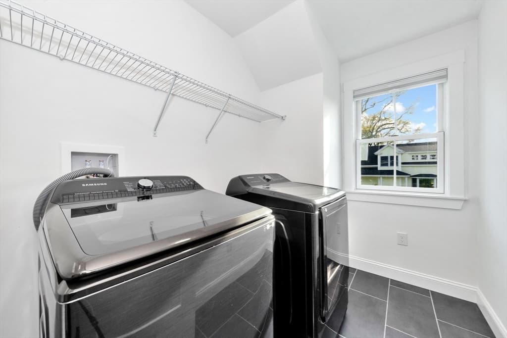 Condominium at 11 Plum St # 9, Chelmsford MA 01824, Chelmsford, photo 17 of 39