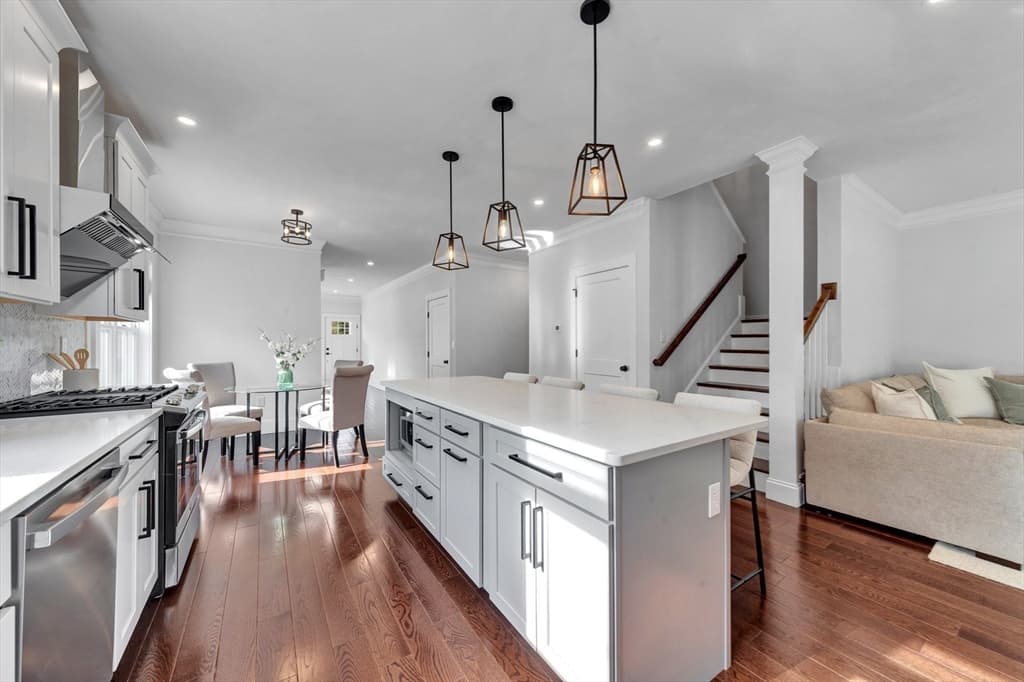 Condominium at 11 Plum St # 9, Chelmsford MA 01824, Chelmsford, photo 32 of 39