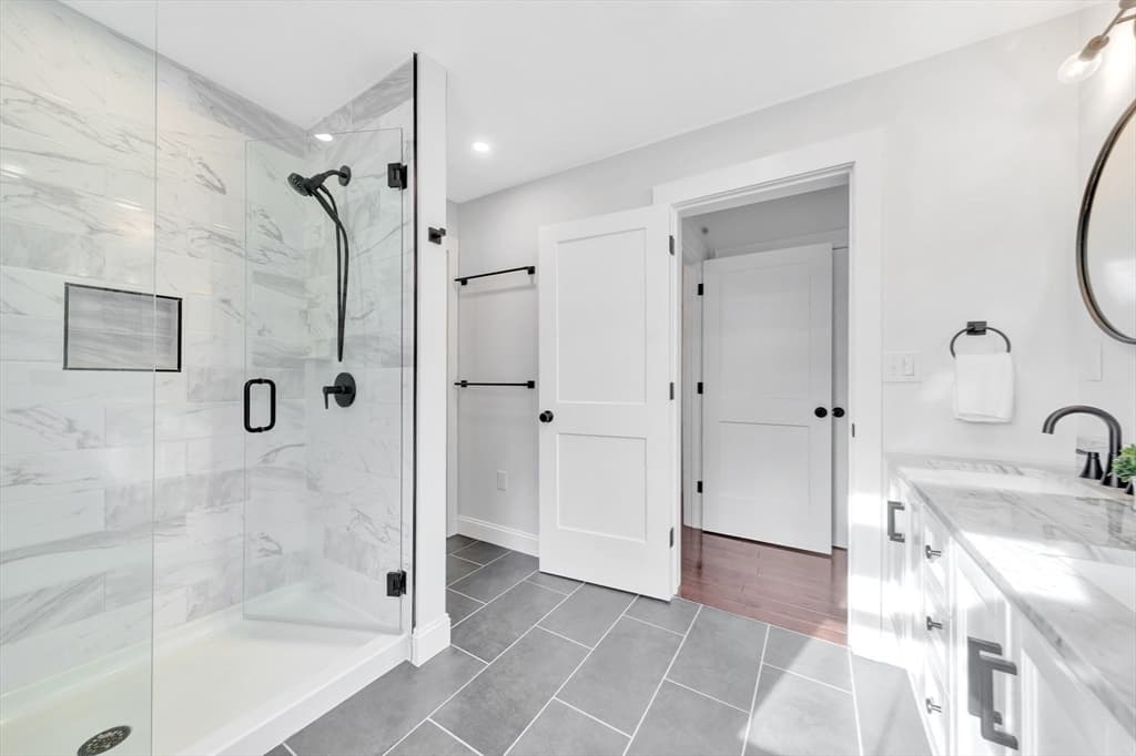 Condominium at 11 Plum St # 9, Chelmsford MA 01824, Chelmsford, photo 15 of 39