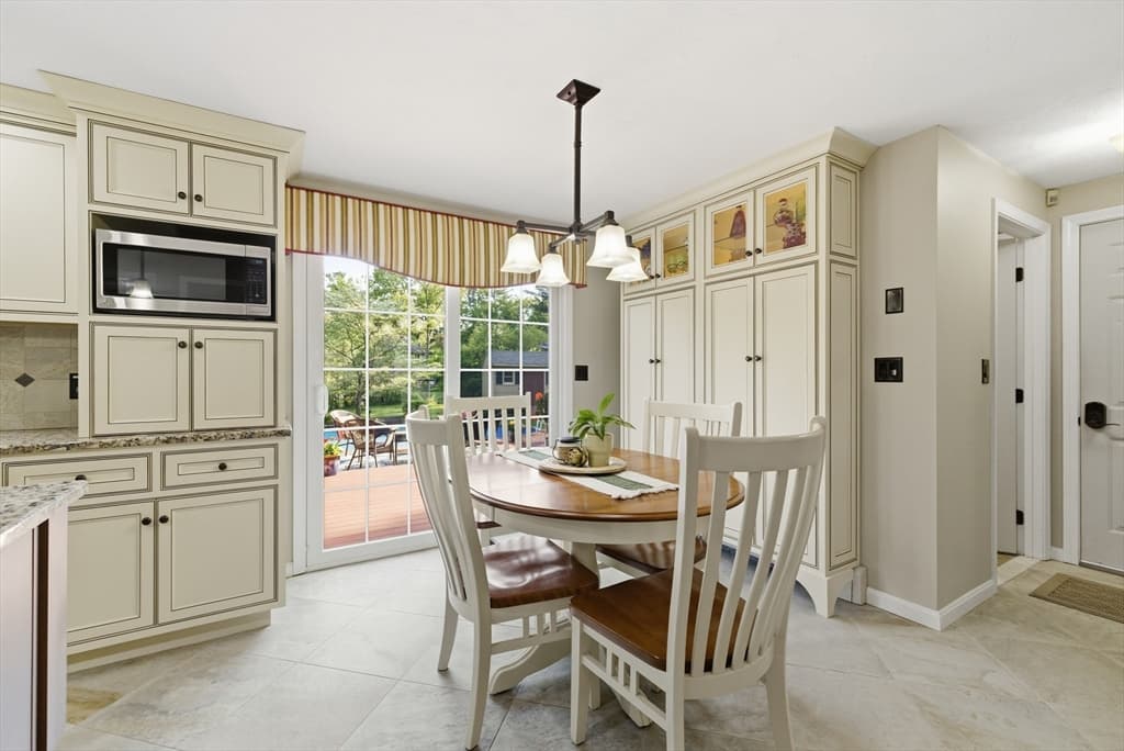 30 Princess Pine Circle, Taunton MA 02780 photo 7