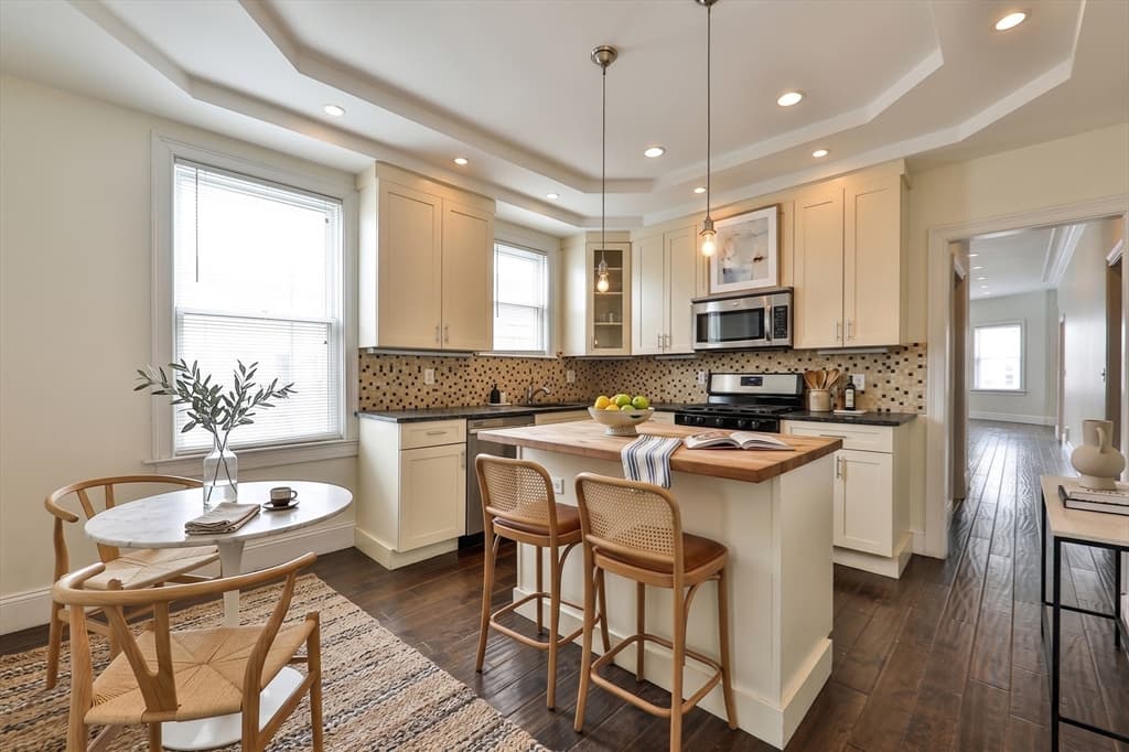 Condominium at 9 Bellflower # C, Boston MA 02125, Boston, photo 6 of 21