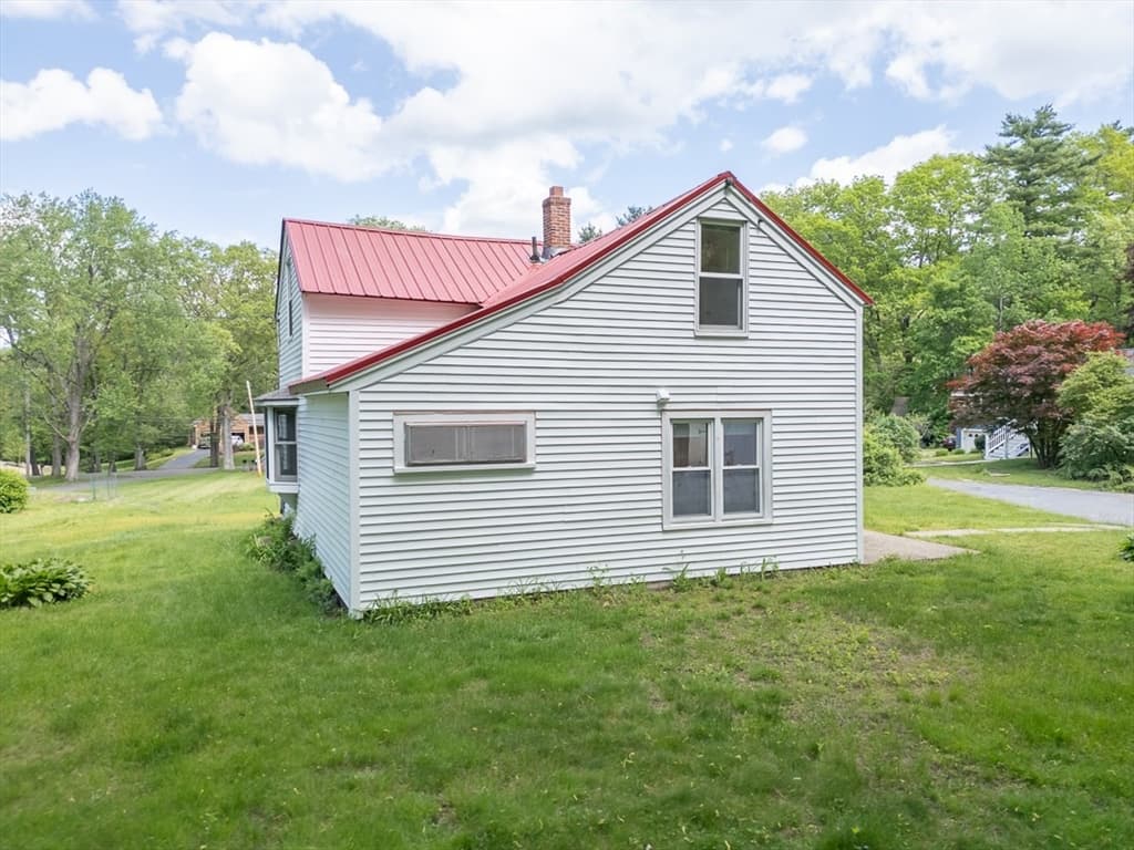 Single Family Residence at 92 Squannacook Rd, Shirley MA 01464, Shirley, photo 27 of 38