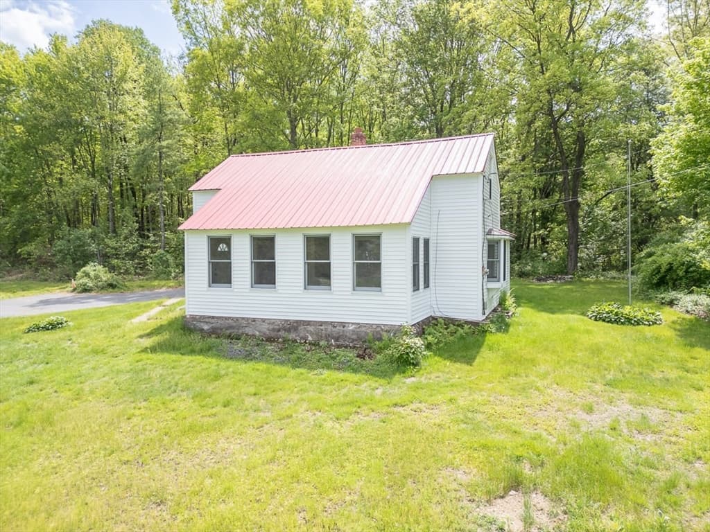 Single Family Residence at 92 Squannacook Rd, Shirley MA 01464, Shirley, photo 34 of 38