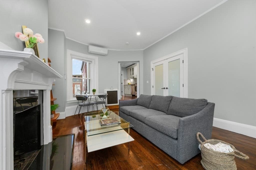 1880 Beacon St # 6, Brookline MA 02445 photo 5