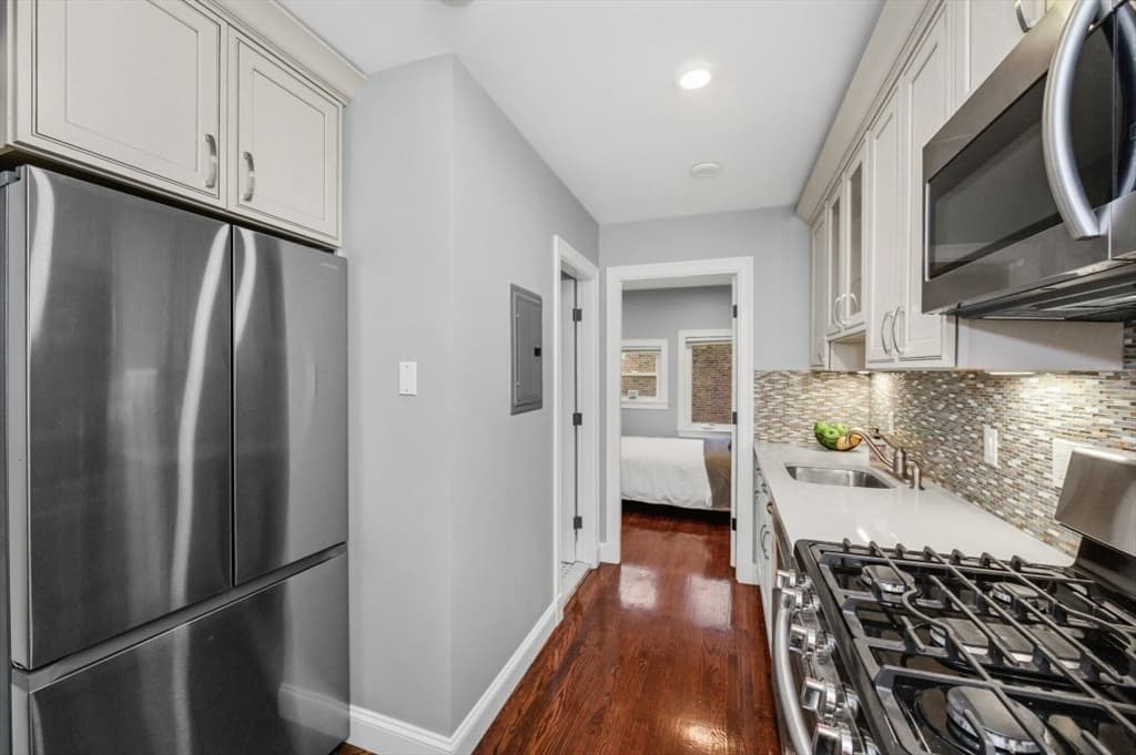 1880 Beacon St # 6, Brookline MA 02445 photo 9