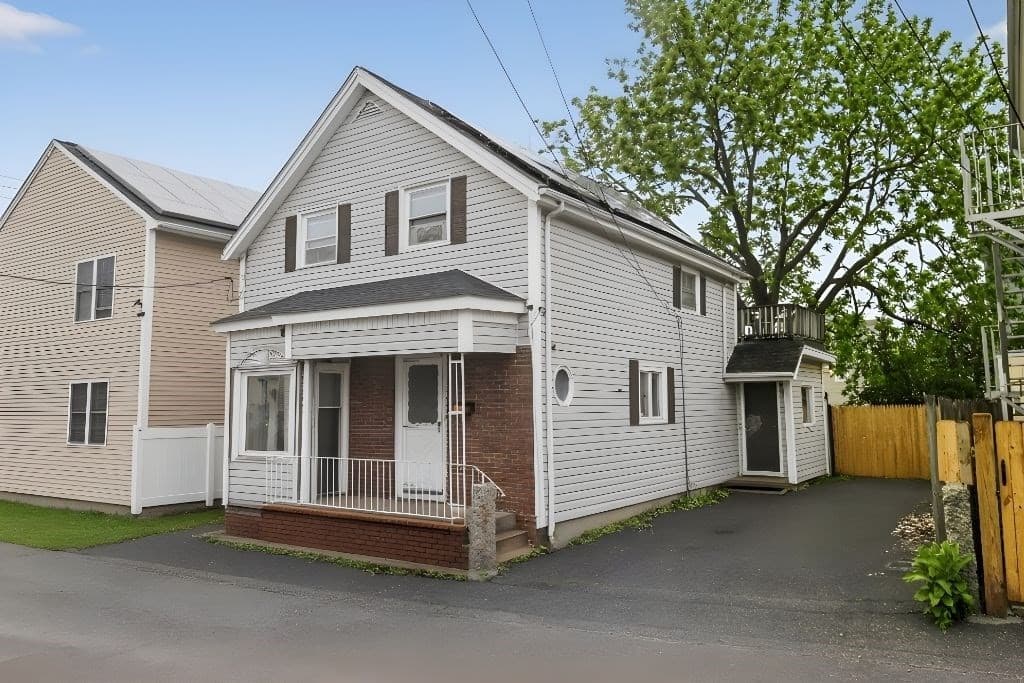 12 Sachem Street, Fall River MA 02724 photo 2