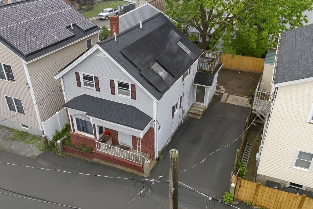 12 Sachem Street, Fall River MA 02724 photo 3
