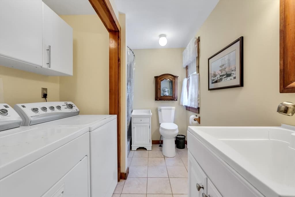 Single Family Residence at 38 Shorewood Dr, Orleans MA 02653, Orleans, photo 17 of 39