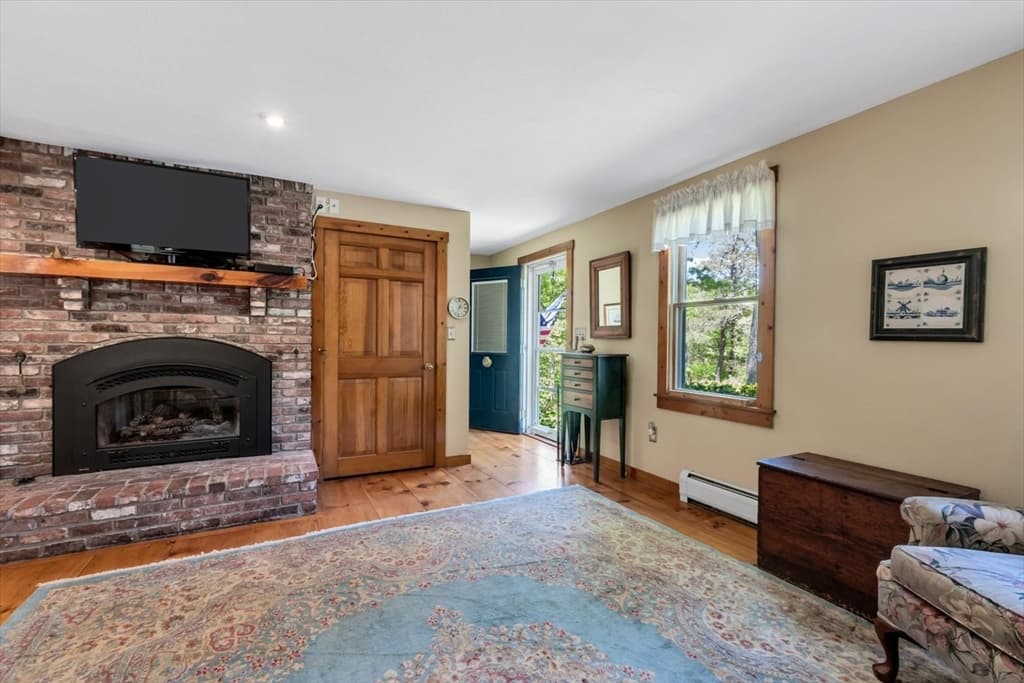 Single Family Residence at 38 Shorewood Dr, Orleans MA 02653, Orleans, photo 4 of 39