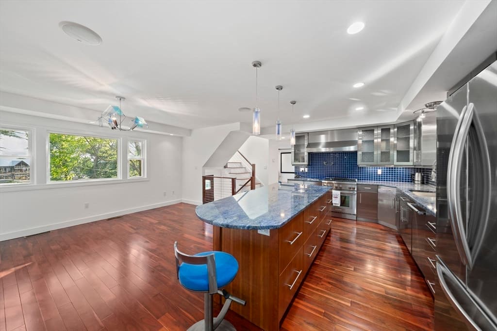 122 Parke Ave, Quincy MA 02171 photo 3
