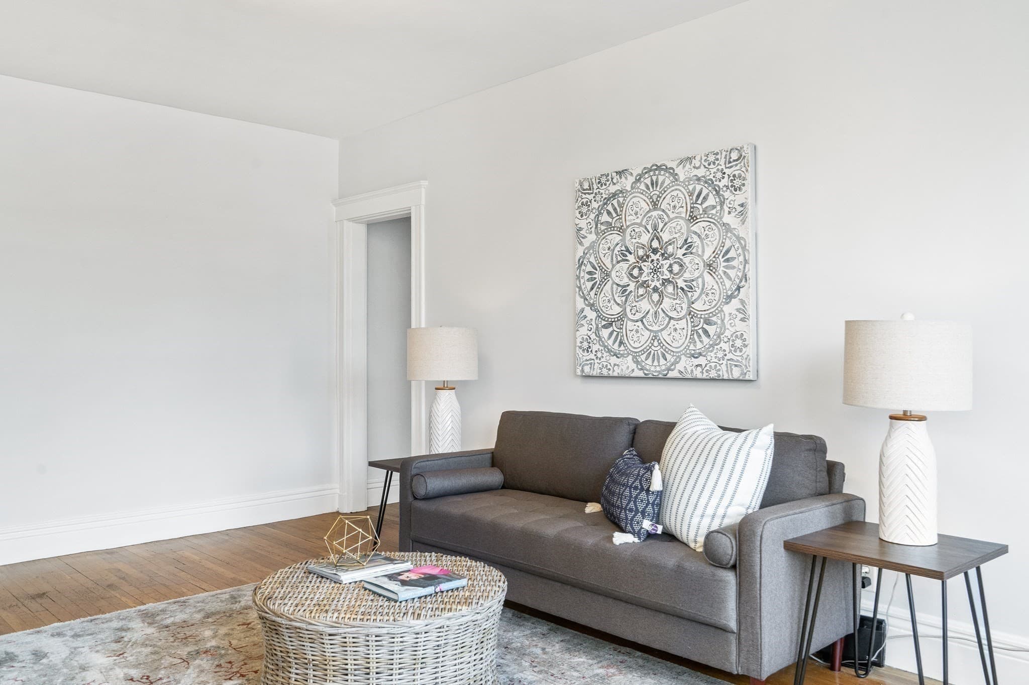 Condominium at 8 Kinross Rd # 4, Boston MA 02135, photo 3 of 13