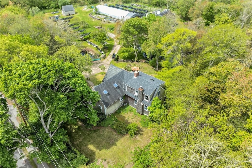 Single Family Residence at 2231 Meetinghouse Way, Barnstable MA 02668, Barnstable, photo 6 of 42