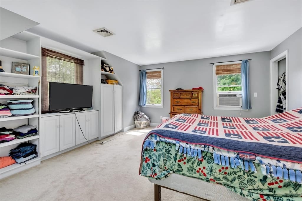 Single Family Residence at 2231 Meetinghouse Way, Barnstable MA 02668, Barnstable, photo 19 of 42