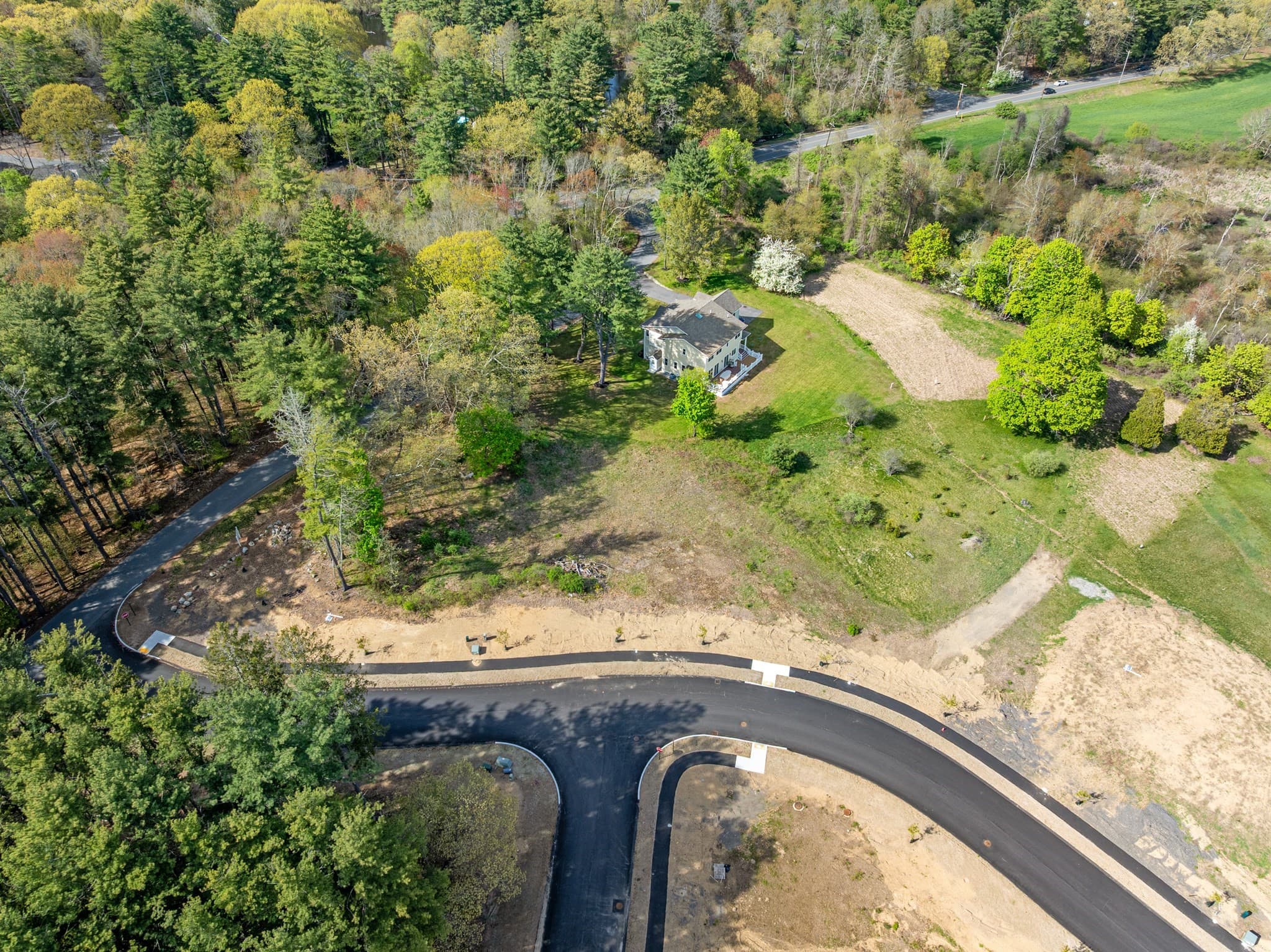 Residential at 2 Pearl Way - Lot 1, Topsfield MA 01983, photo 2 of 9