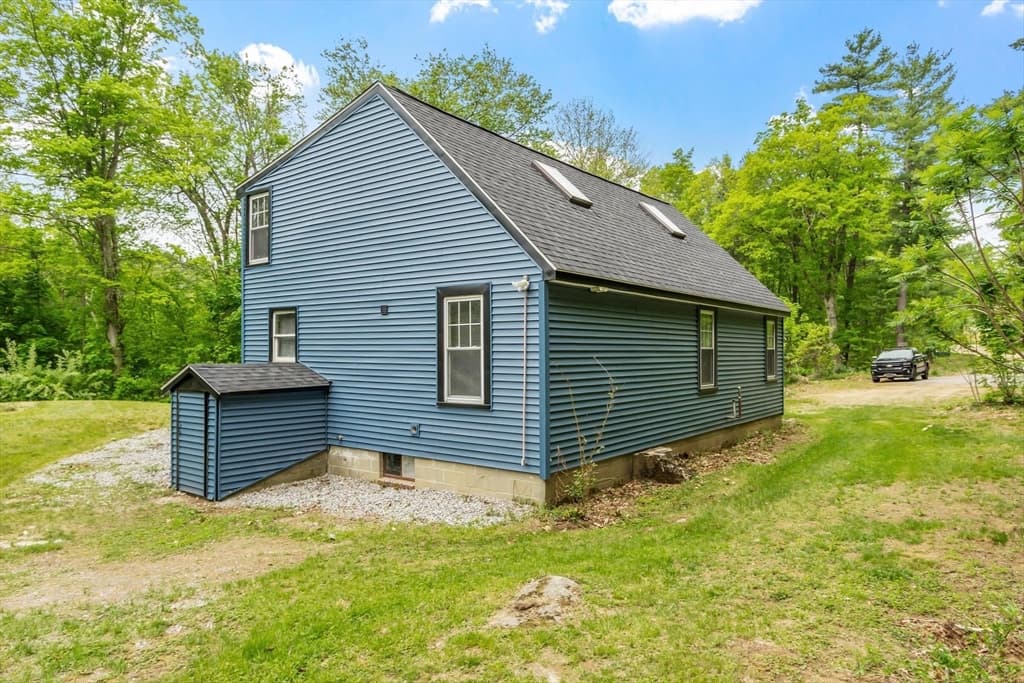 258 Allen St, Ashby MA 01431 photo 4