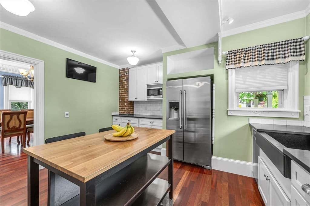 Single Family Residence at 1030 Pine St, Palmer MA 01069, Palmer, photo 12 of 39