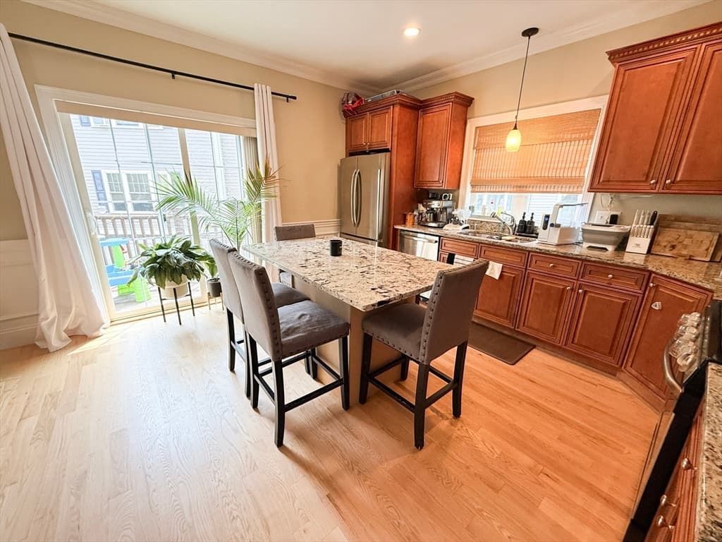 159 Willard St # 7, Quincy MA 02169 photo 2