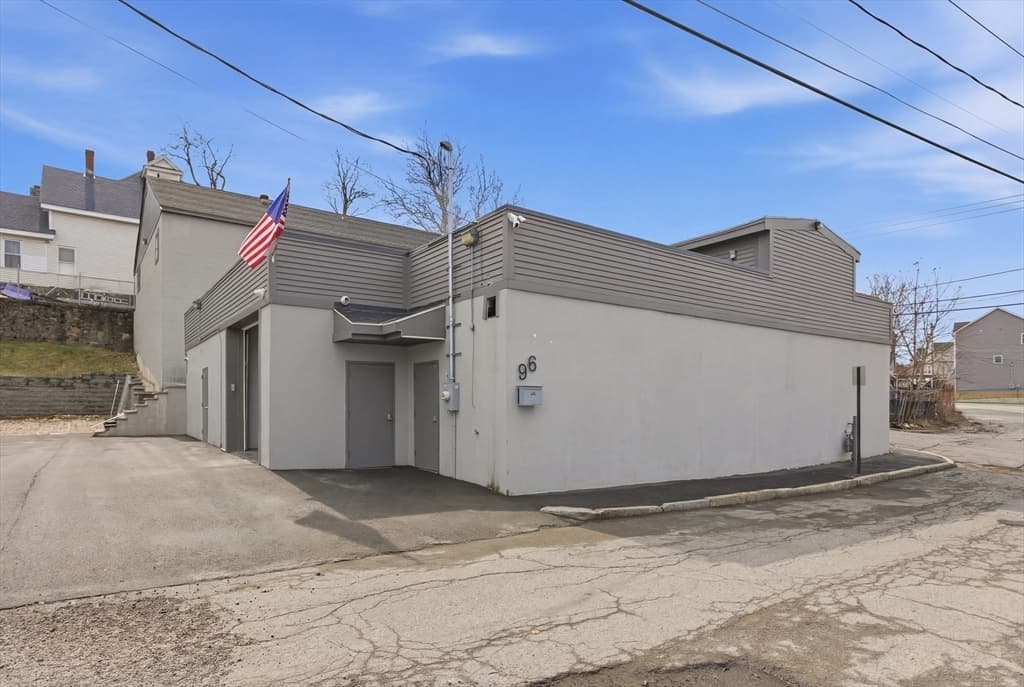 20-26 Howard St, Lowell MA 01851 photo 12