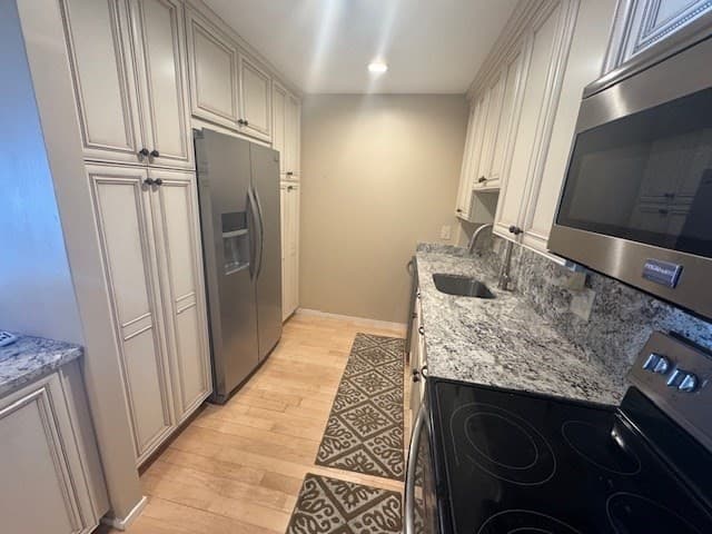 Condominium at 1 Seal Harbor # 210, Winthrop MA 02152, Winthrop, photo 11 of 27