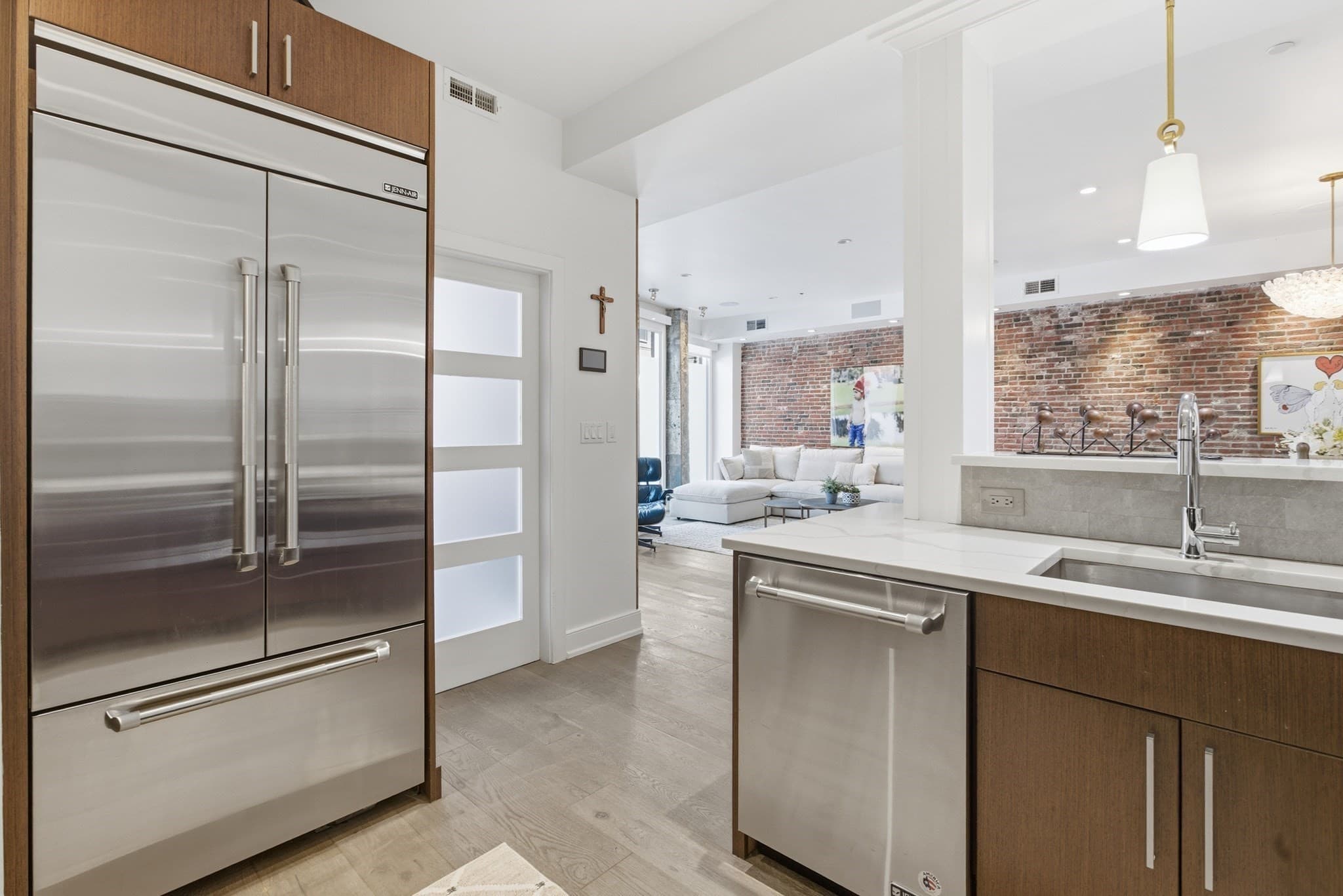 Condominium at 406-418 Commercial St # 1A, Boston MA 02109, photo 6 of 40