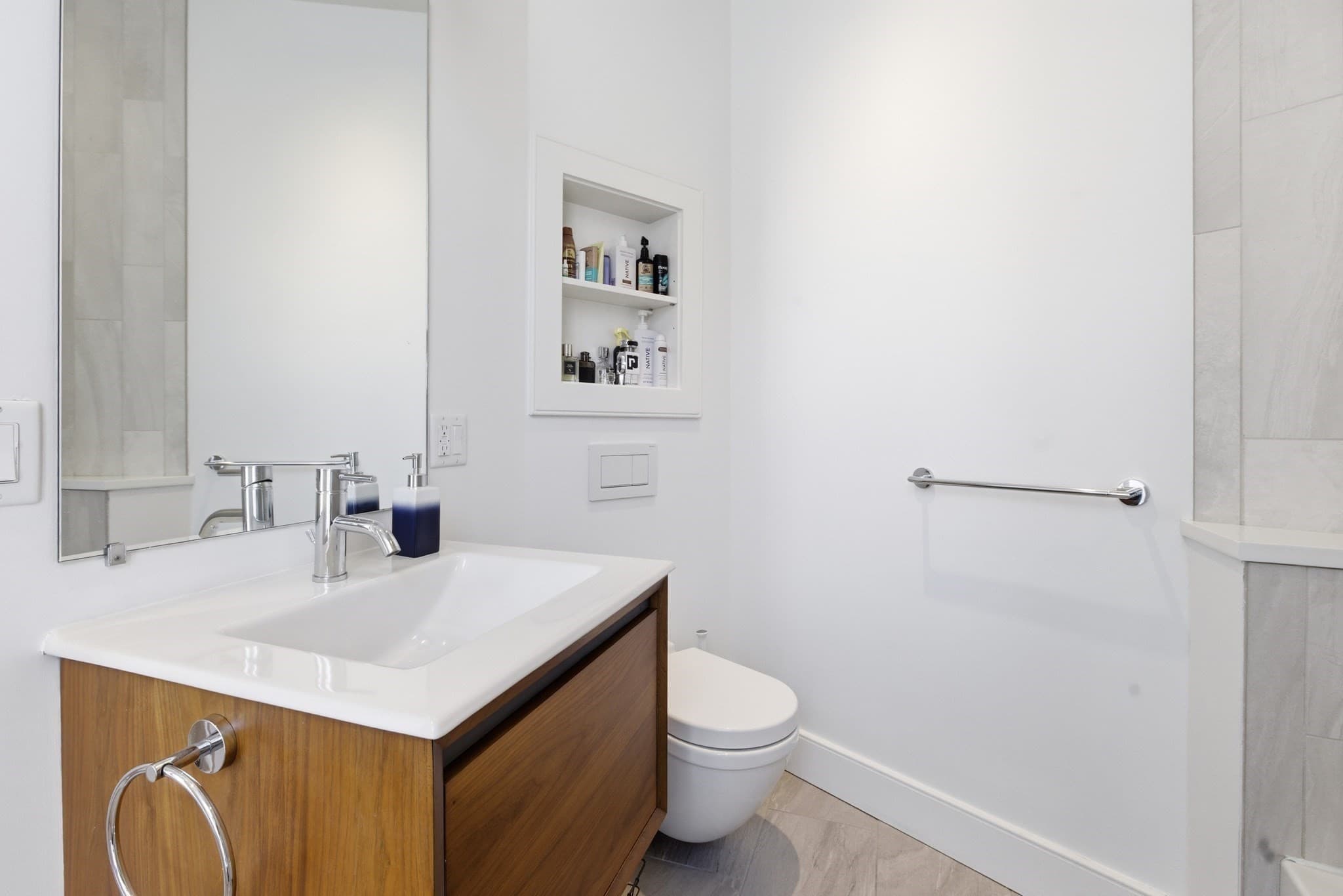 Condominium at 406-418 Commercial St # 1A, Boston MA 02109, photo 38 of 40