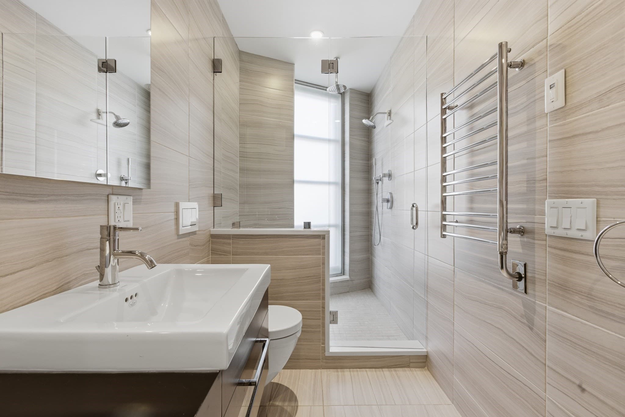 Condominium at 406-418 Commercial St # 1A, Boston MA 02109, photo 33 of 40