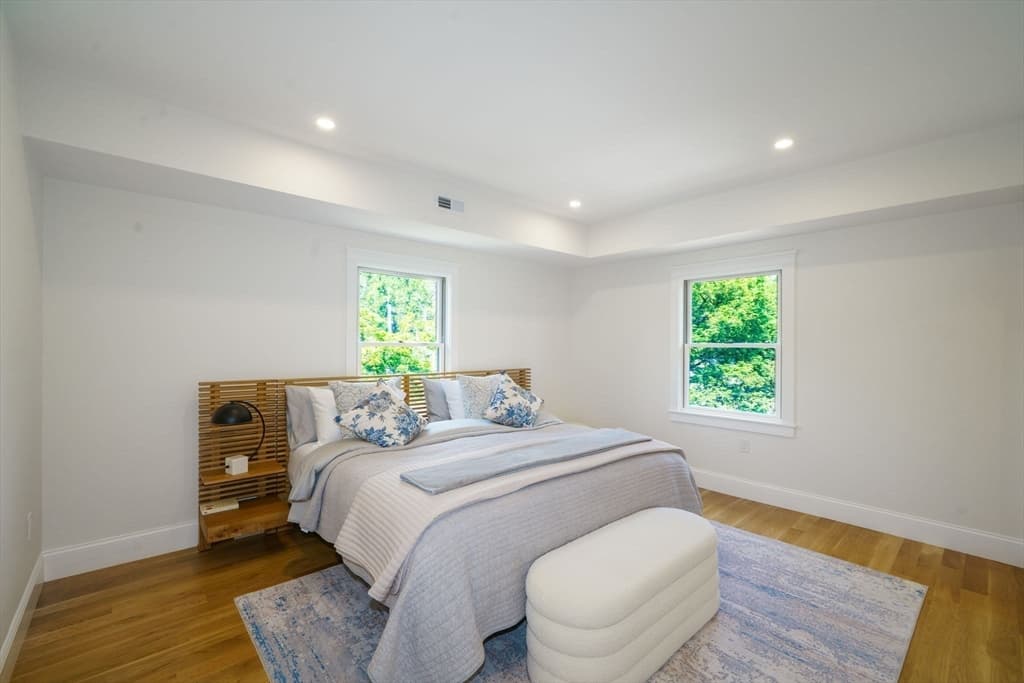37 Oakland St, Wellesley MA 02481 photo 16