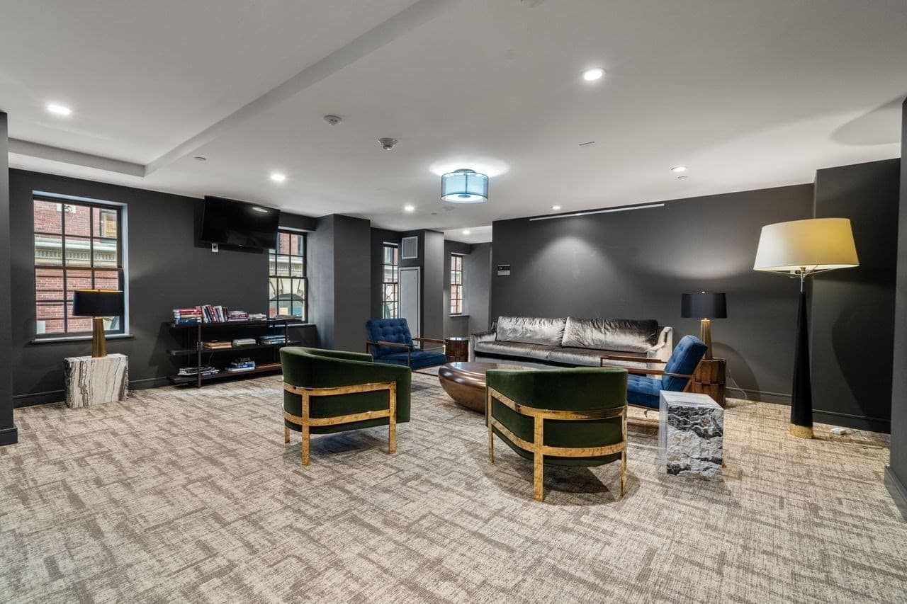 Condominium at 110 Broad St # 303, Boston MA 02110, photo 23 of 35