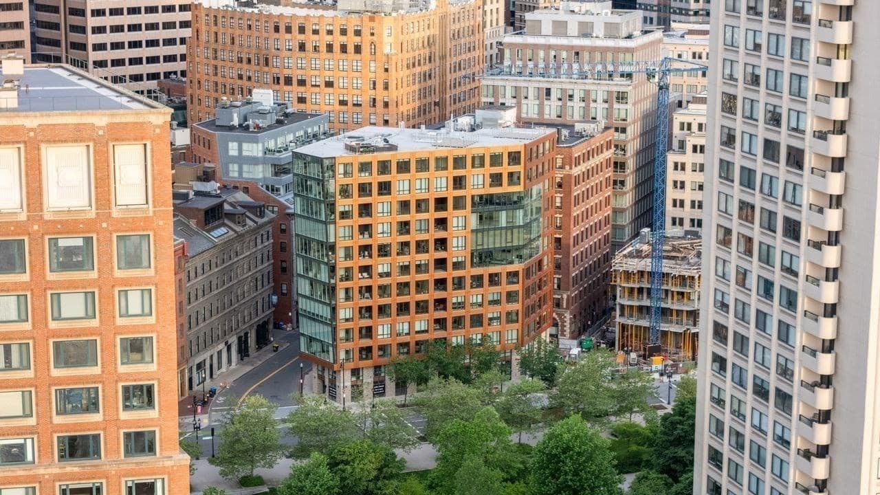 Condominium at 110 Broad St # 303, Boston MA 02110, photo 34 of 35