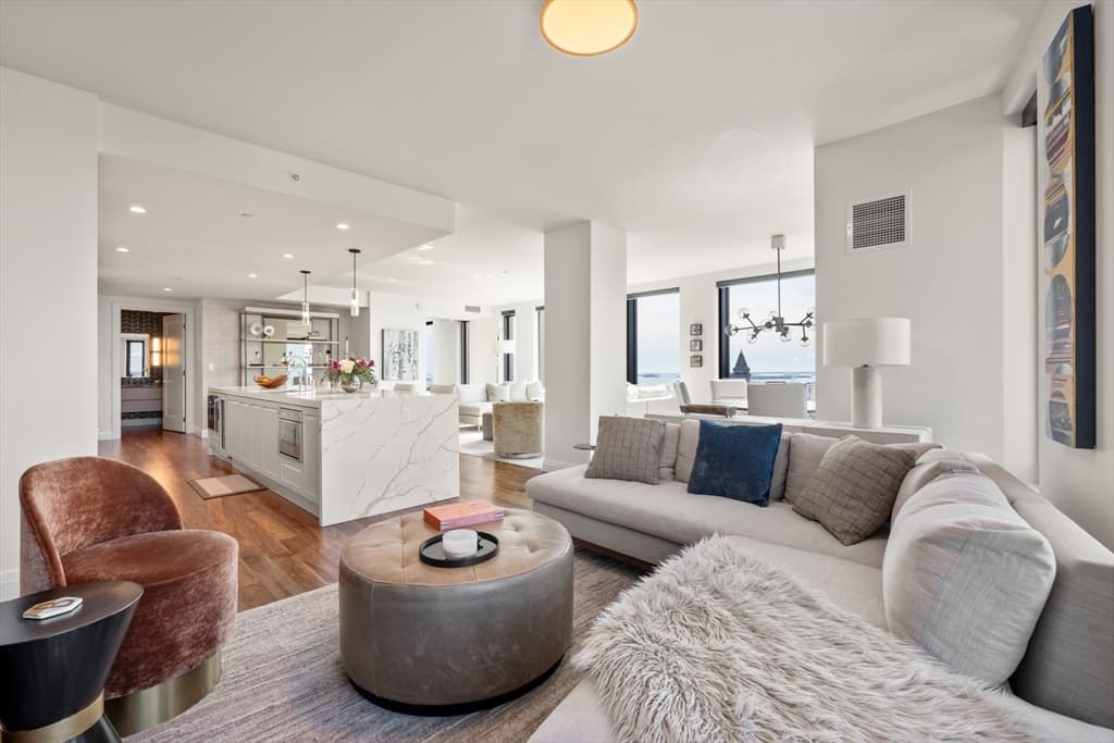 Condominium at 110 Sudbury Street # 4002, Boston MA 02114, photo 9 of 39