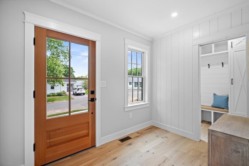 1 Stanley Ave, Newburyport MA 01950 photo 6