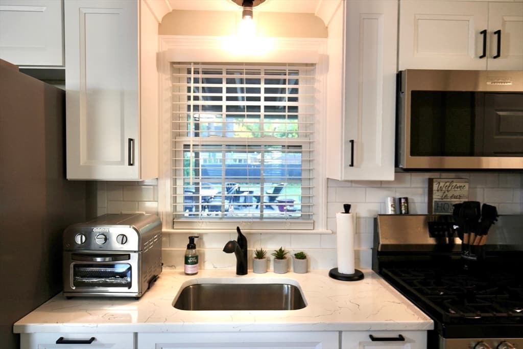 86 Taunton St, Lakeville MA 02347 photo 25