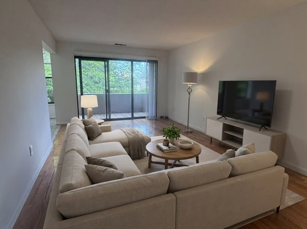 Condominium at 18 Shrewsbury Green Dr # K, Shrewsbury MA 01545, Shrewsbury, photo 7 of 21
