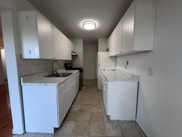 Condominium at 18 Shrewsbury Green Dr # K, Shrewsbury MA 01545, Shrewsbury, photo 9 of 21