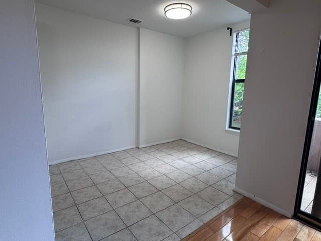 Condominium at 18 Shrewsbury Green Dr # K, Shrewsbury MA 01545, Shrewsbury, photo 10 of 21
