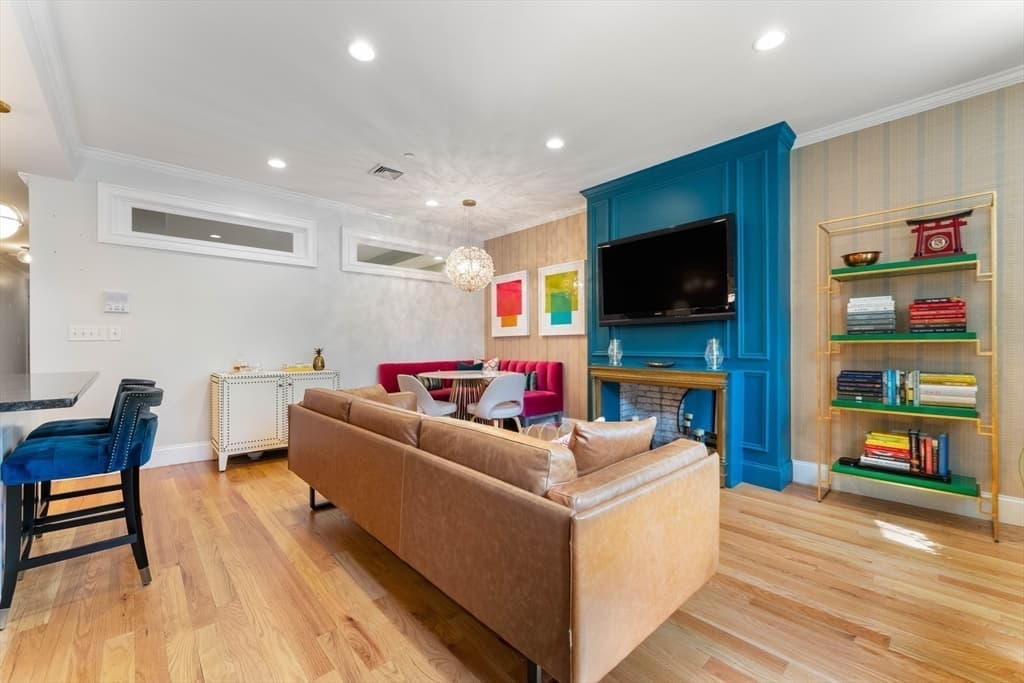 Condominium at 668 Massachusetts Ave # G, Boston MA 02118, photo 23 of 23