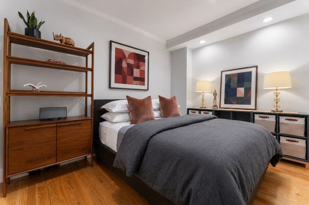 Condominium at 668 Massachusetts Ave # G, Boston MA 02118, photo 17 of 23