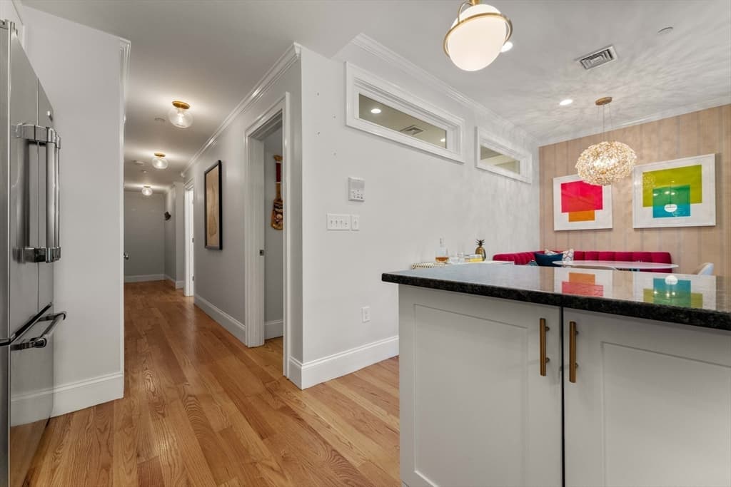 Condominium at 668 Massachusetts Ave # G, Boston MA 02118, photo 11 of 23