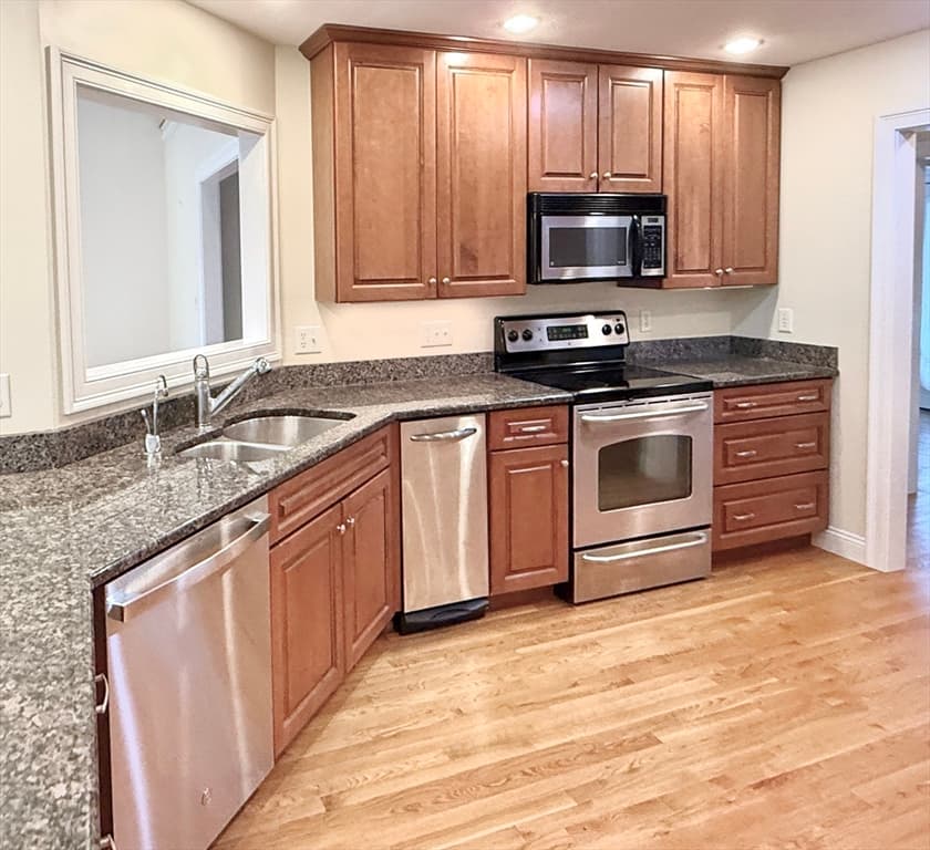Condominium at 3 Harborlight Cir # 3, Plymouth MA 02360, Plymouth, photo 5 of 42