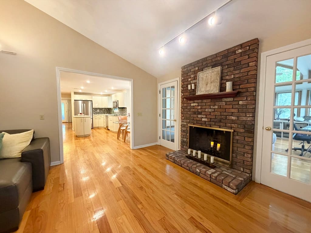 Single Family Residence at 6 Sandy Dr, Acton MA 01720, photo 5 of 32