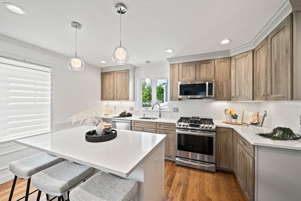 61 Gale Street # 1, Waltham MA 02453 photo 4