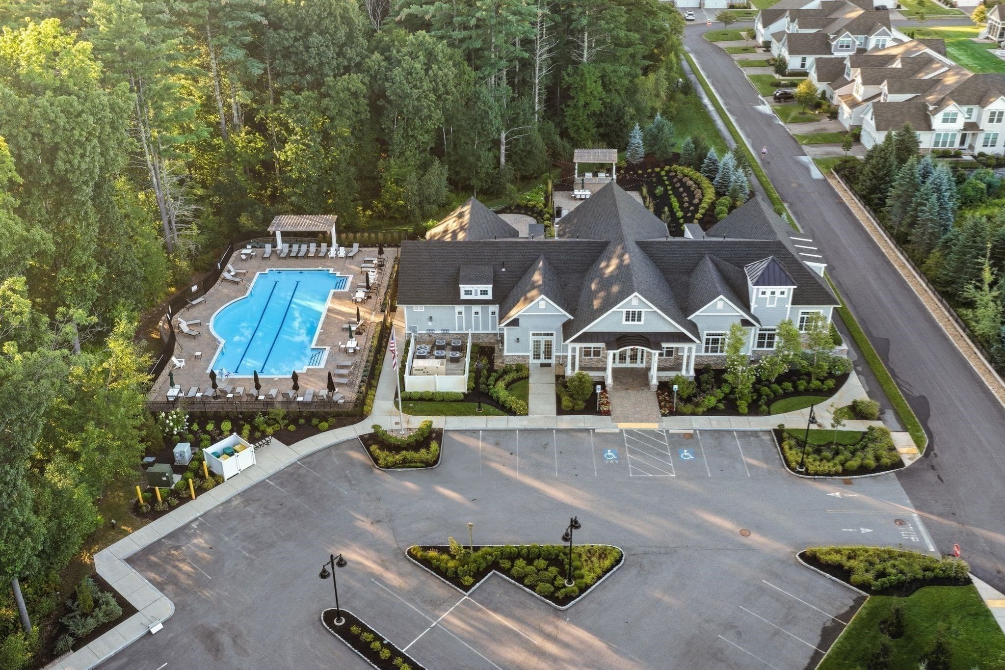 Condominium at 2 Hummingbird Way # 1, Methuen MA 01844, Methuen, photo 36 of 42