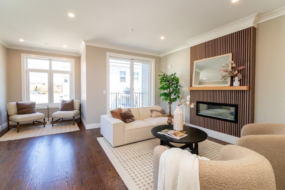 Condominium at 15 Tanglewood # A, Boston MA 02124, Boston, photo 2 of 28