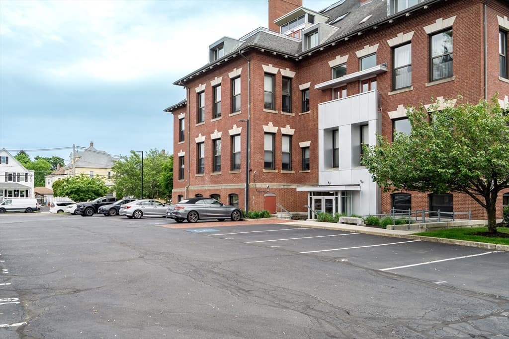 68 Central Ave # 304, Medford MA 02155 photo 5